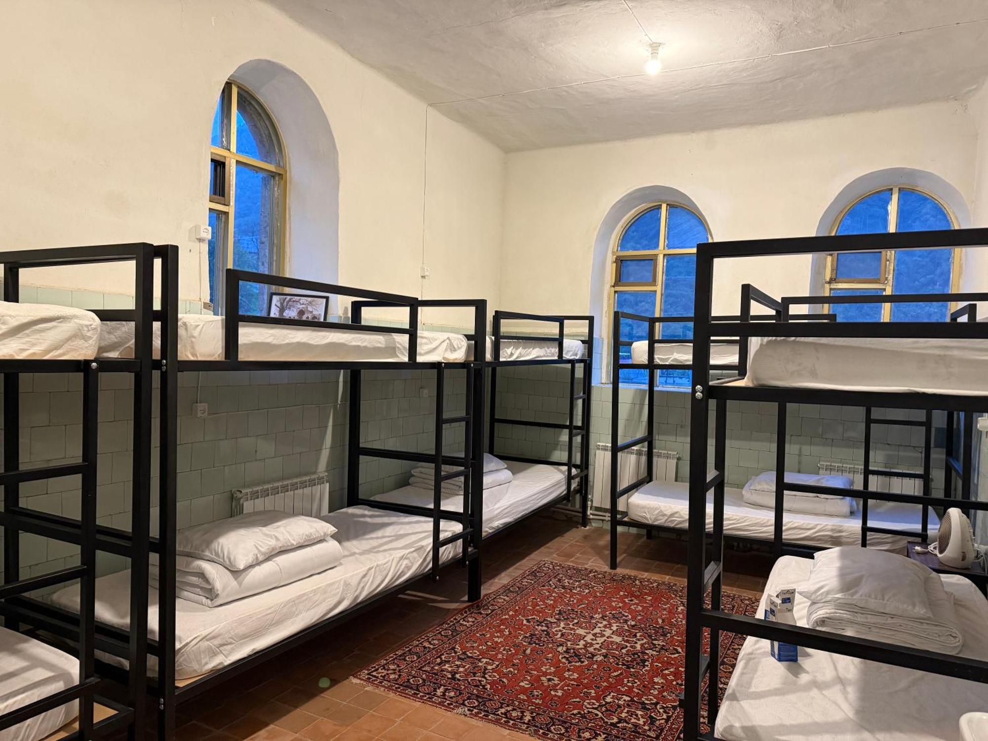 Tumanyan Bathhouse Hostel Esterno foto